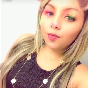 Meet your Posher, Itzel